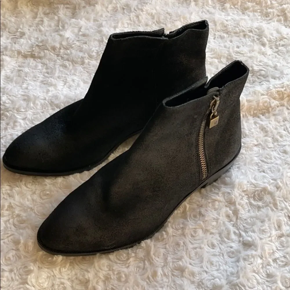 Elliot Lucca booties